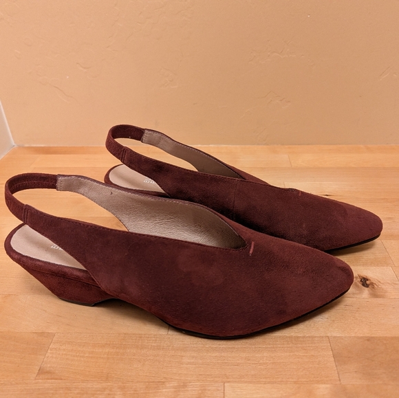 Eileen Fisher Shoes - Eileen Fisher EUC Suede Gatwick Slingback Pump, Spice/Burgundy Size 10